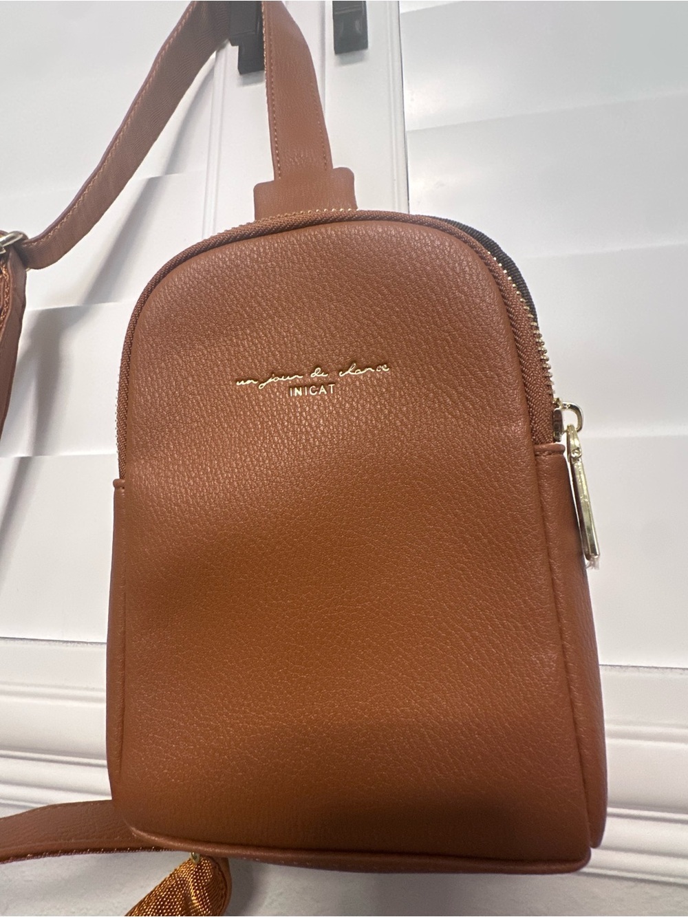 INCAT Un Jour de Karo Brown Faux Sling Bag Crossbody